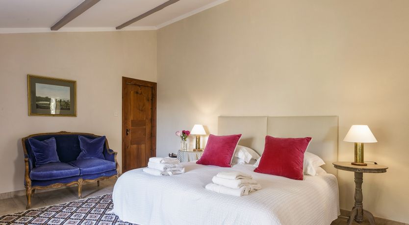 Photo of Rustic Jewel