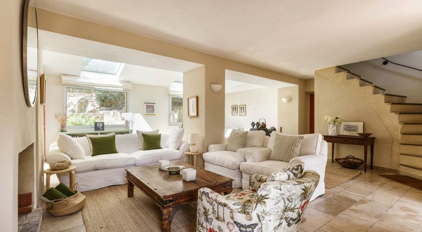 Photo of Rustic Jewel