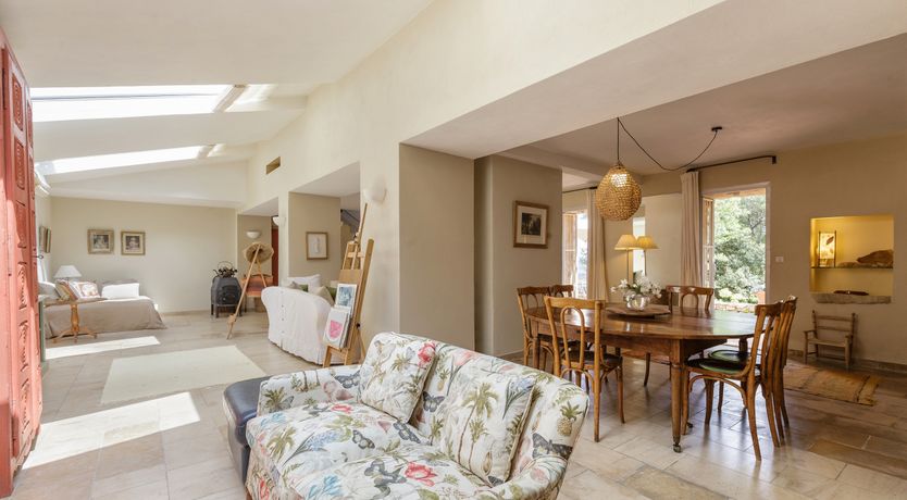 Photo of Rustic Jewel