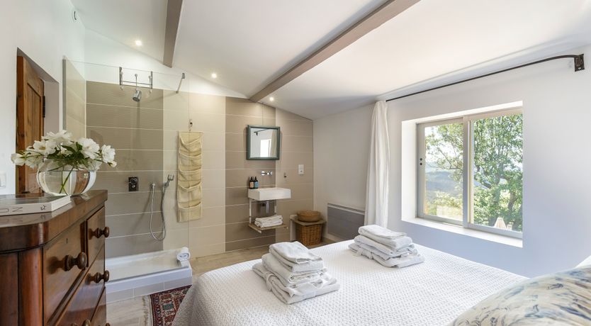 Photo of Rustic Jewel