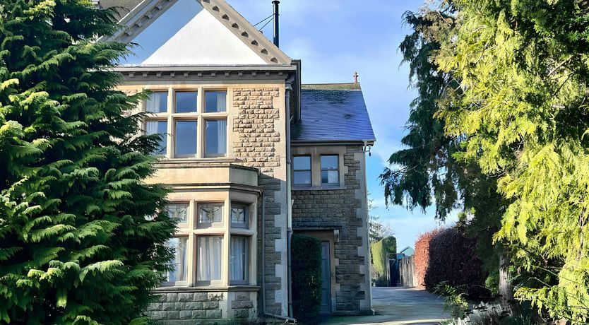 Photo of Cobblestone Manor