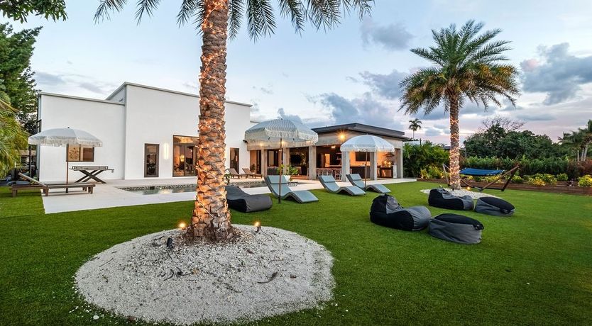 Photo of The Floating Villa