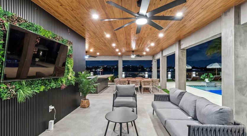 Photo of The Floating Villa