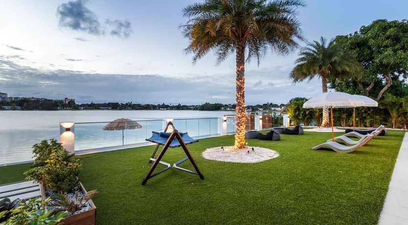 Photo of The Floating Villa