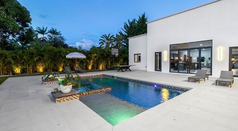 Photo of The Floating Villa