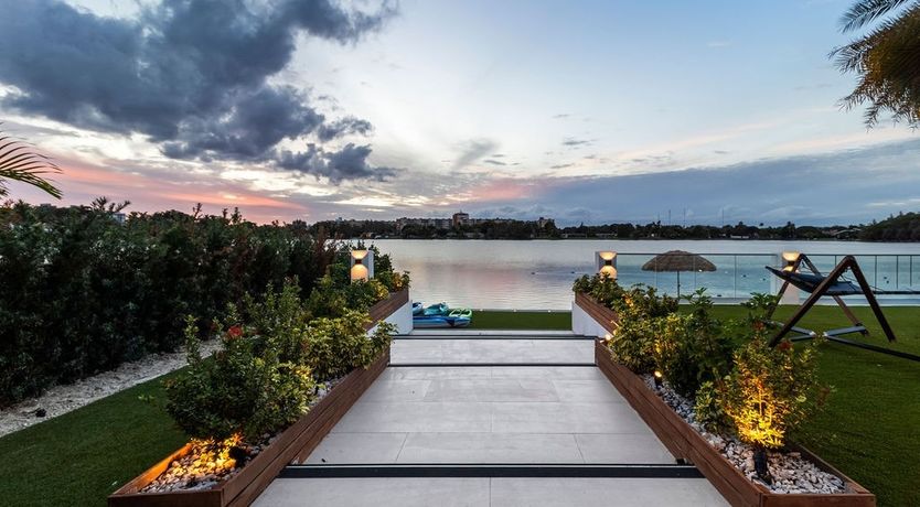 Photo of The Floating Villa