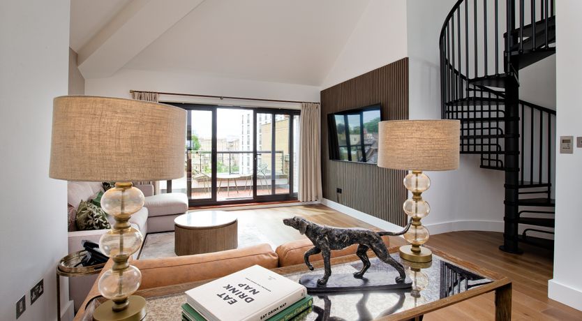 Photo of Royal Jewel