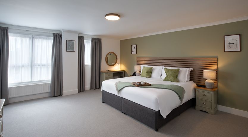 Photo of Royal Jewel