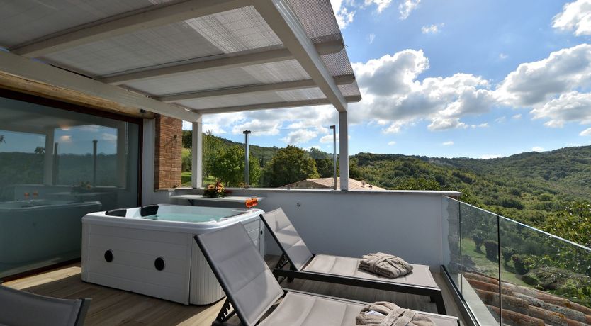 Photo of The Tuscan Breeze