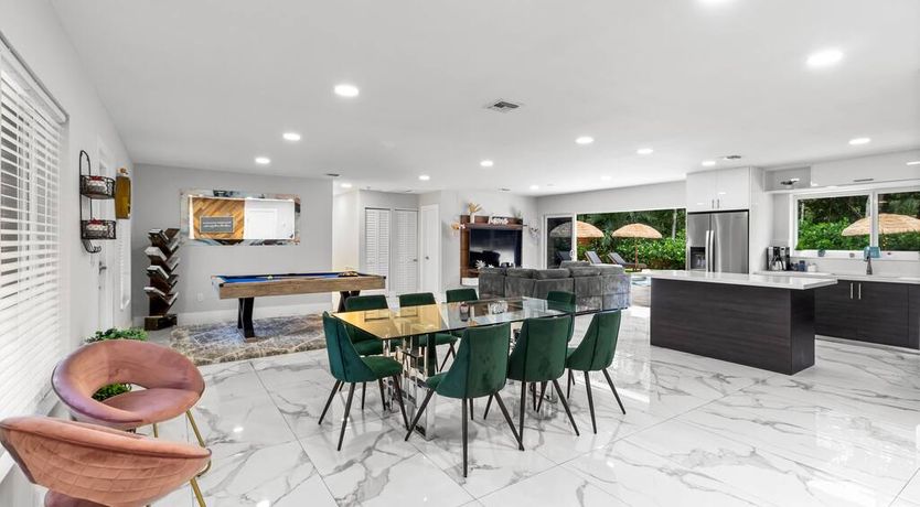 Photo of Coral & Sunshine