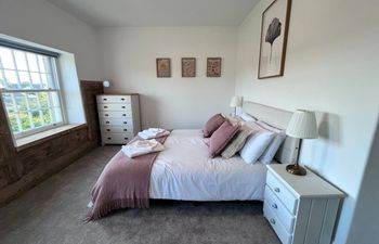 The Church Rooms – Sleeps 10 Holiday Home