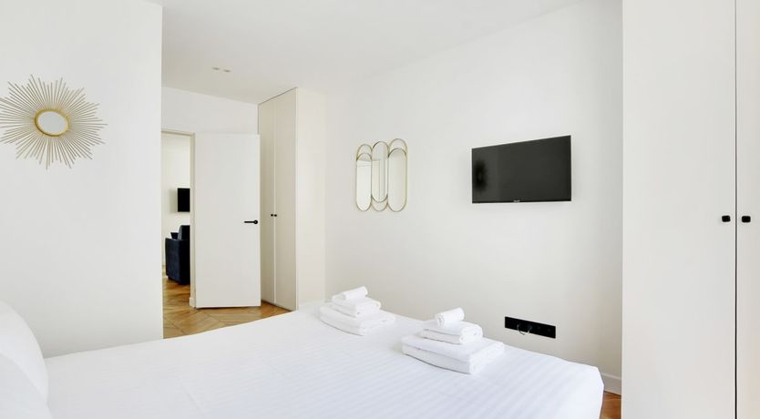 Photo of Picnic at the Champs De Mars