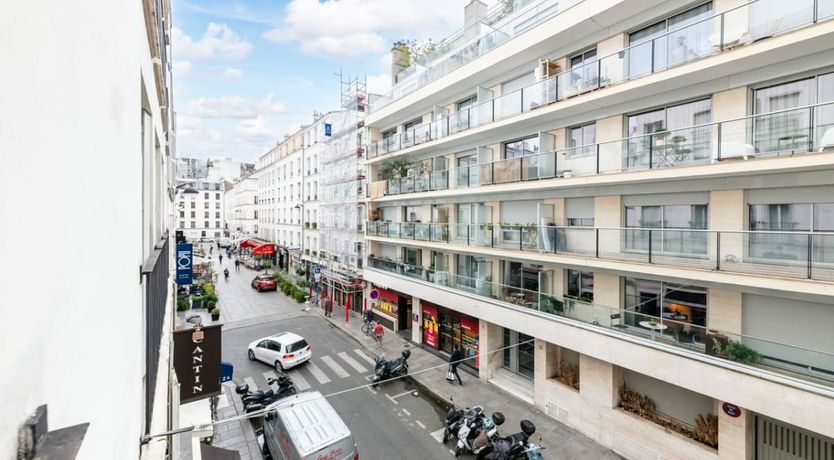 Photo of Picnic at the Champs De Mars