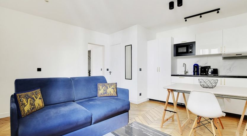 Photo of Picnic at the Champs De Mars