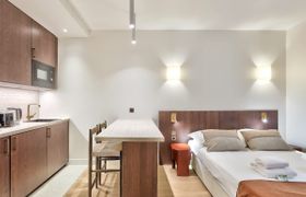 Photo of a-paris-touch