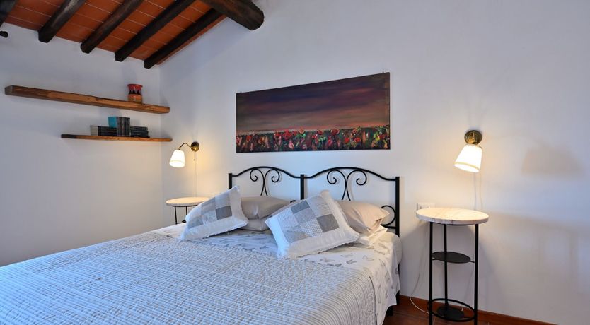 Photo of Roses of Chianti