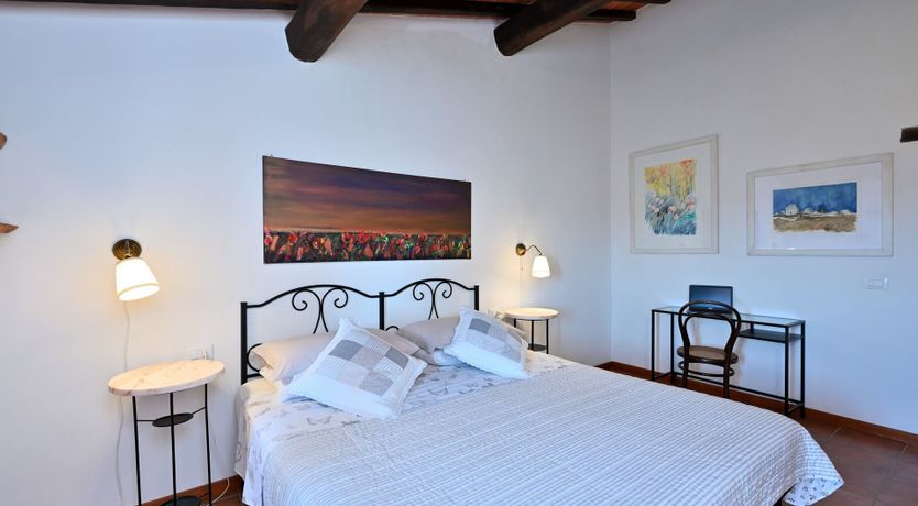 Photo of Roses of Chianti