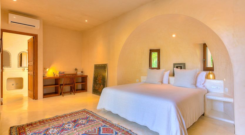 Photo of Piano & A View