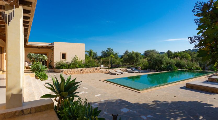 Photo of Piano & A View