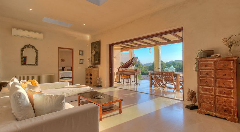 Photo of Piano & A View