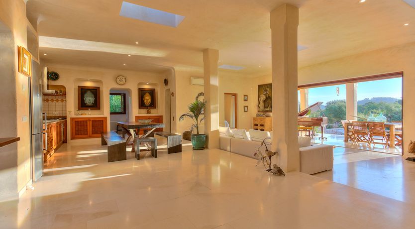 Photo of Piano & A View