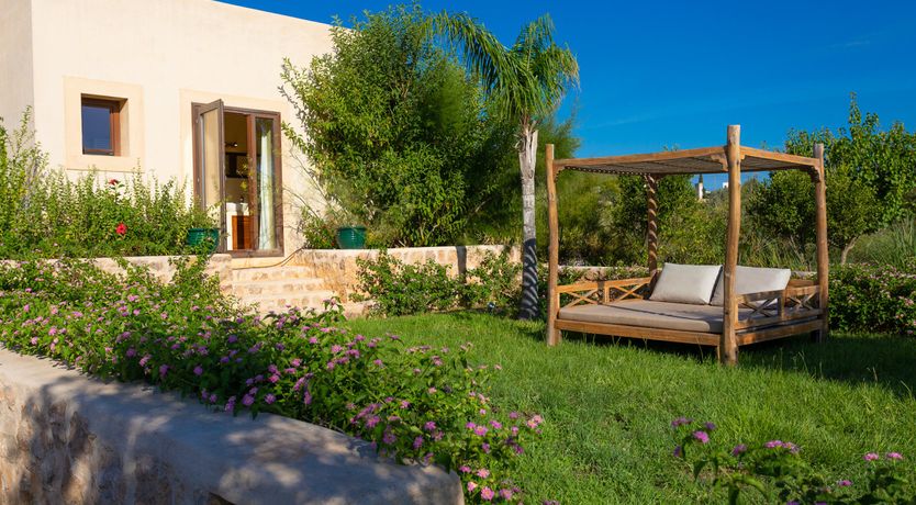 Photo of Piano & A View