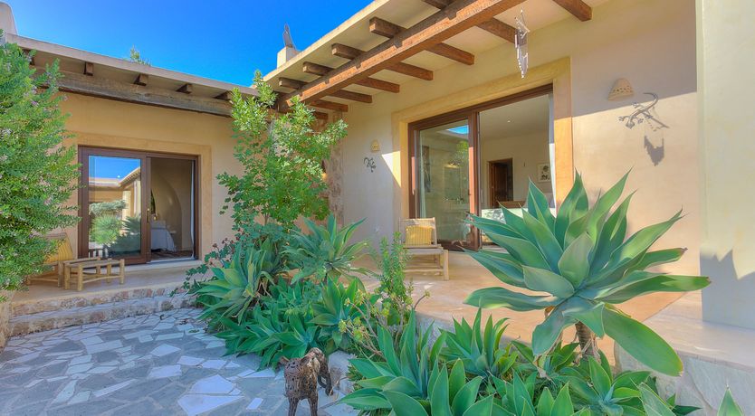 Photo of Piano & A View