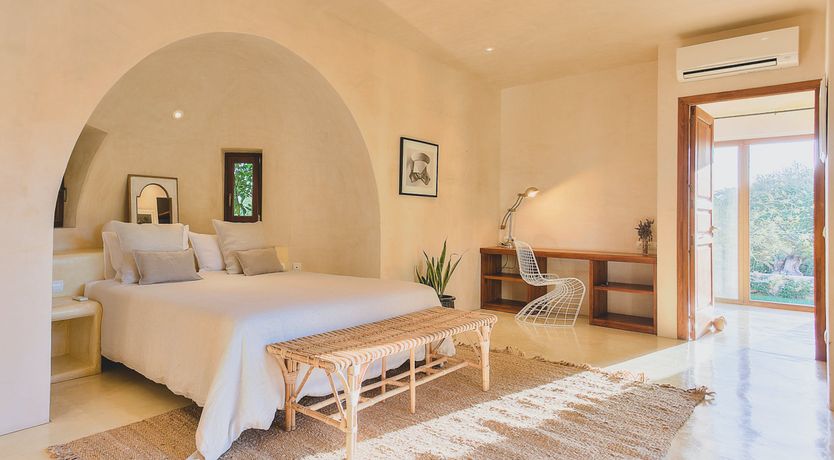 Photo of Piano & A View