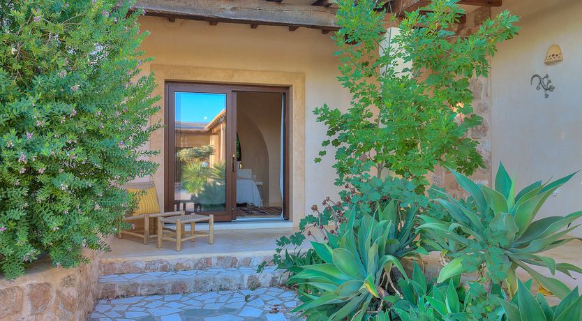 Photo of Piano & A View