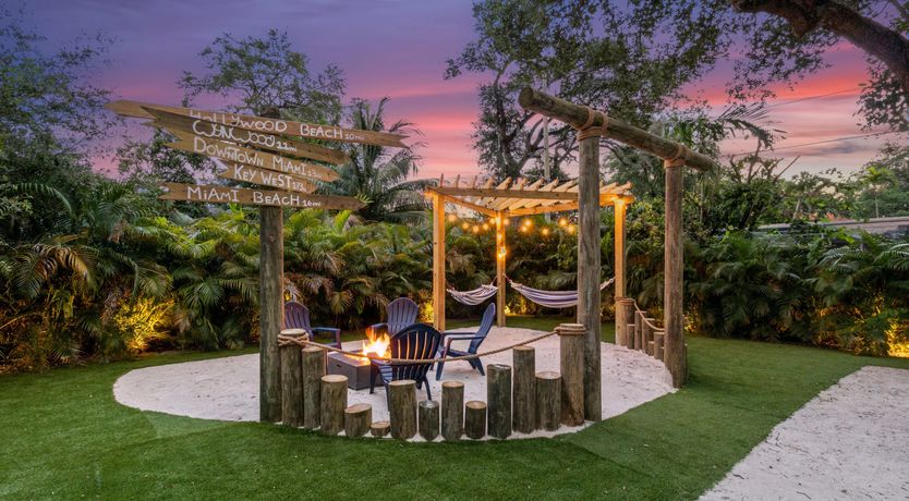 Photo of Palm Tree Playhouse