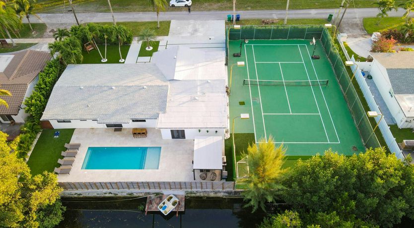 Photo of Courts & Currents