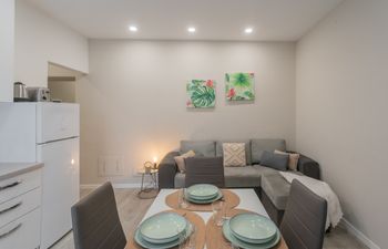 Calma Como Holiday Home