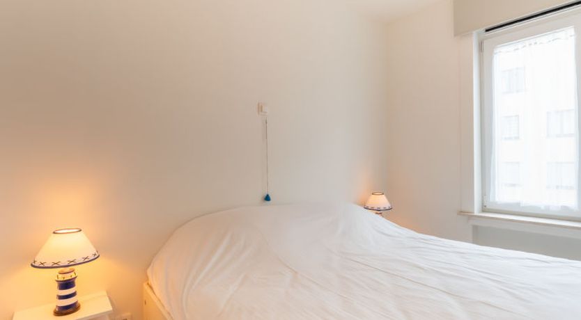 Photo of Anne I with harbour view