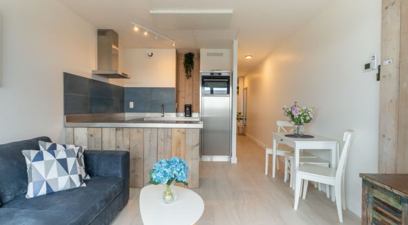 Photo of Anne I with harbour view