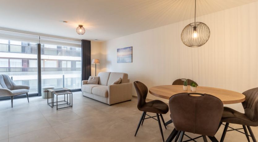 Photo of C-Dream I with lateral seaview