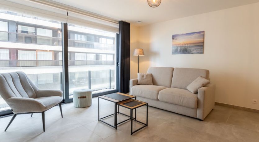 Photo of C-Dream I with lateral seaview