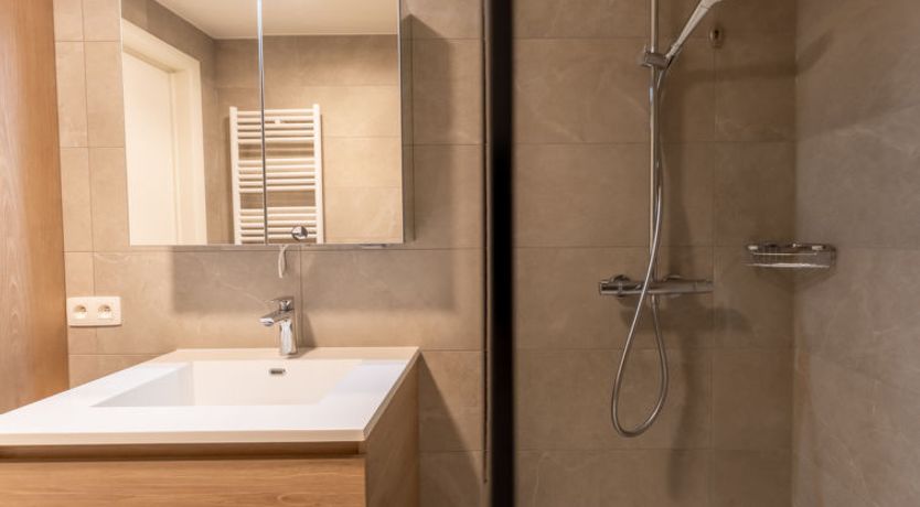 Photo of C-Dream I with lateral seaview