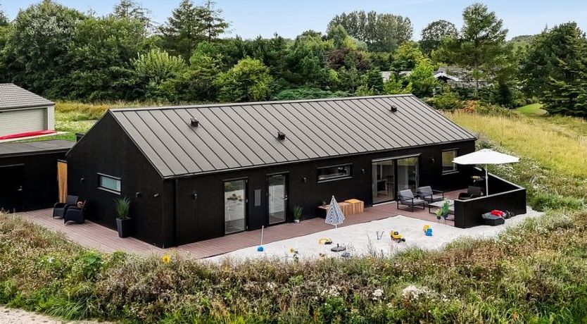 Photo of "Artur" - 800m from the sea