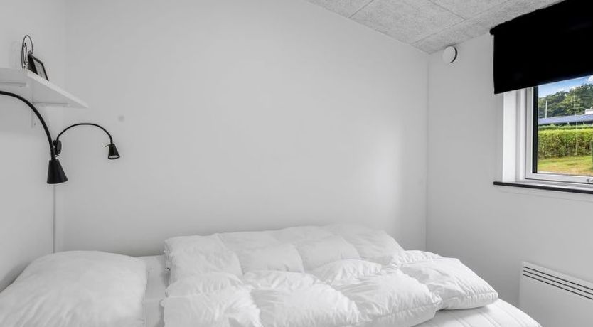 Photo of "Fin" - 150m from the sea