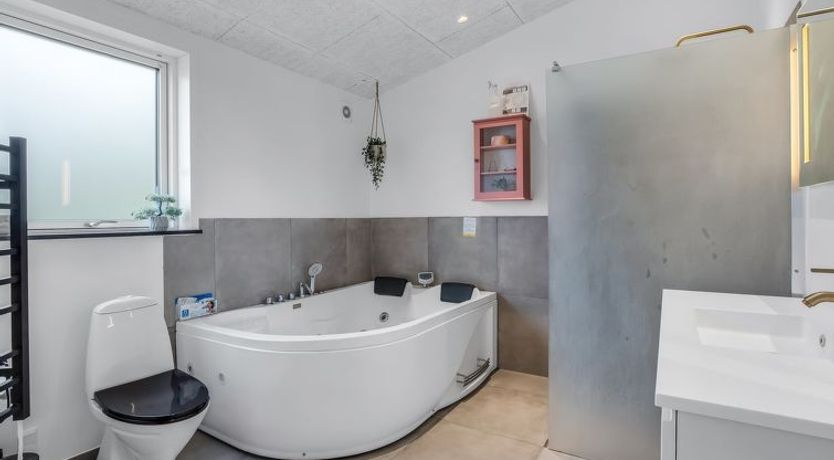 Photo of "Fin" - 150m from the sea