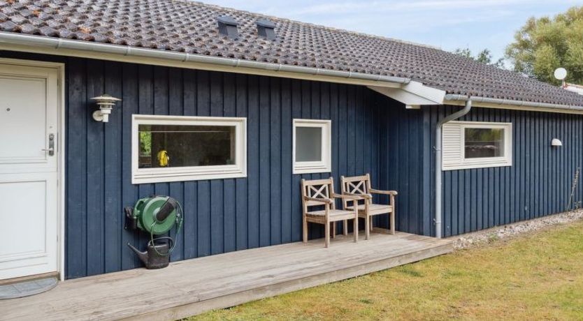 Photo of "Hawarth" - 275m from the sea