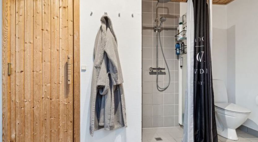 Photo of "Sebastian" - 600m from the sea