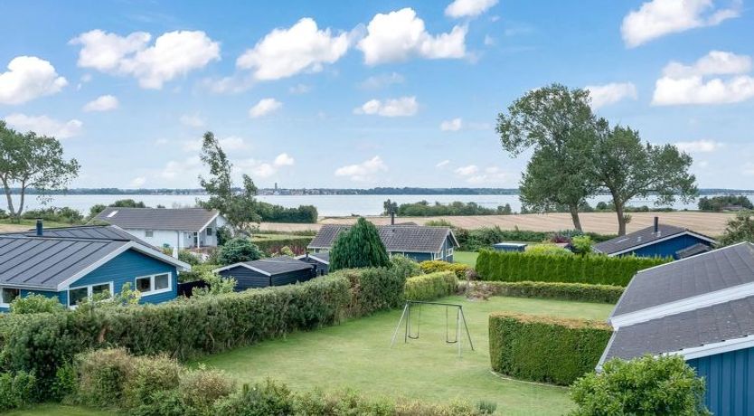 Photo of "Glenda" - 2.1km from the sea