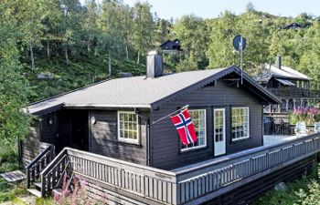 Husebye Holiday Home