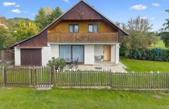 Jaruška Holiday Home