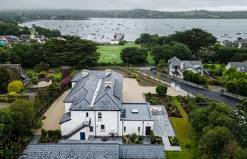 Grove House Schull  Holiday Home
