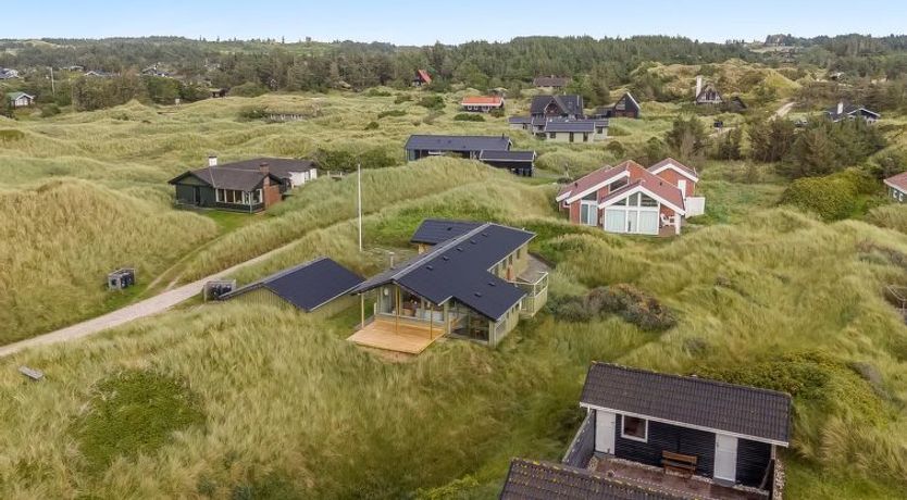 Photo of "Myrna" - 250m from the sea