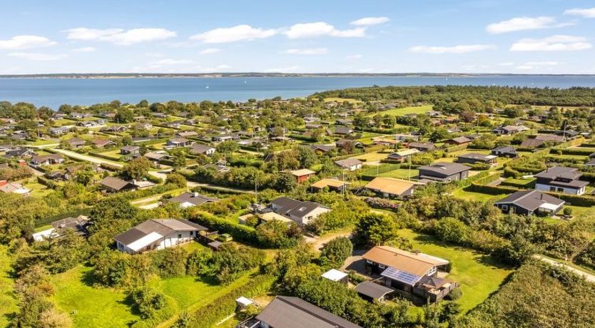 Photo of "Berner" - 500m to the fjord