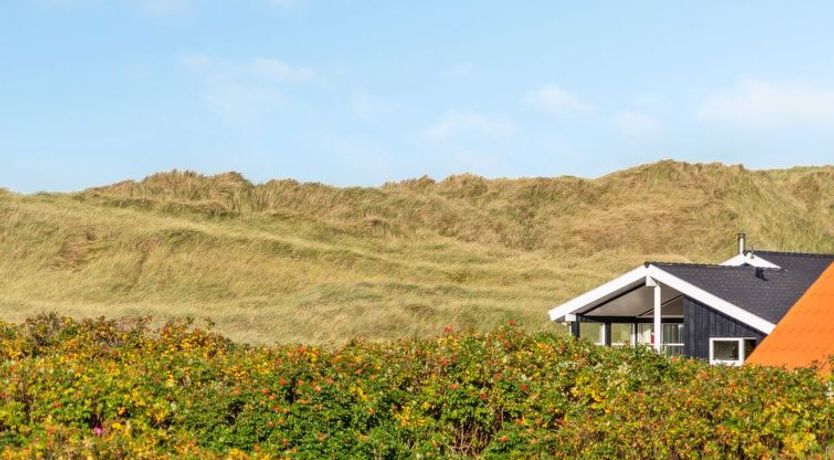 Photo of "Marissa" - 200m from the sea