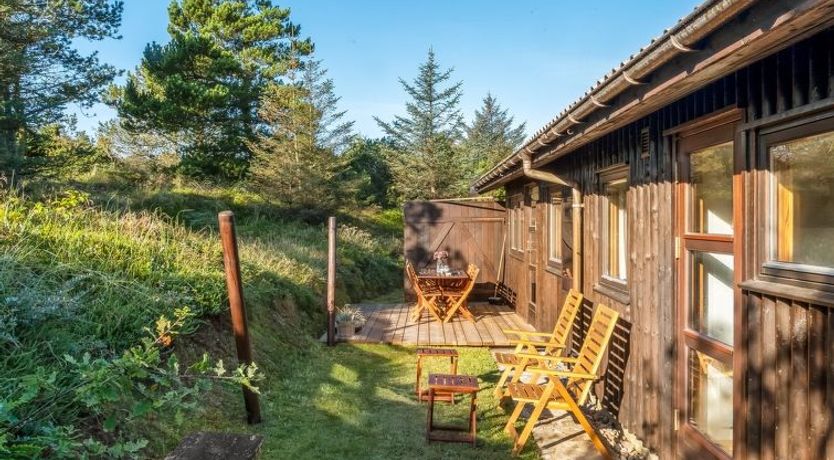 Photo of "Anneka" - 750m from the sea